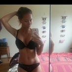 Profil de Loredana, 22 ans, Baiser gratuit à Yvoir (Namur)
